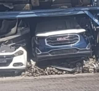 GMC Terrain (SUV) halfcut