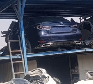Lexus GS (sedan) car for parts