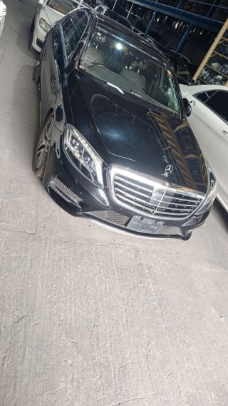Mercedes-Benz S-Class (sedan) car for parts
