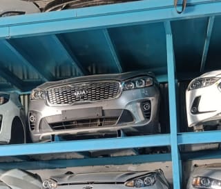 Kia Sorento (SUV) halfcut