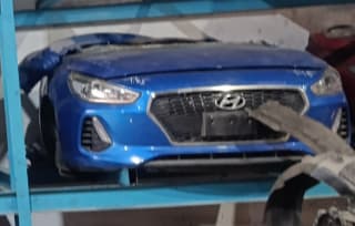 Hyundai i30 (hatchback) halfcut