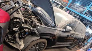 Volkswagen Tiguan car for parts