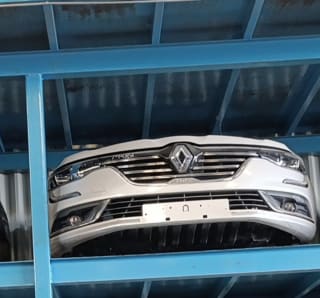 Renault Talisman halfcut