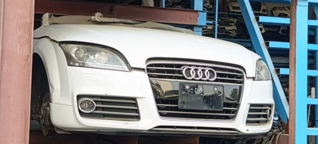 White Audi TT front halfcut — bumper, grille, headlights and fog lights, Sharjah market
