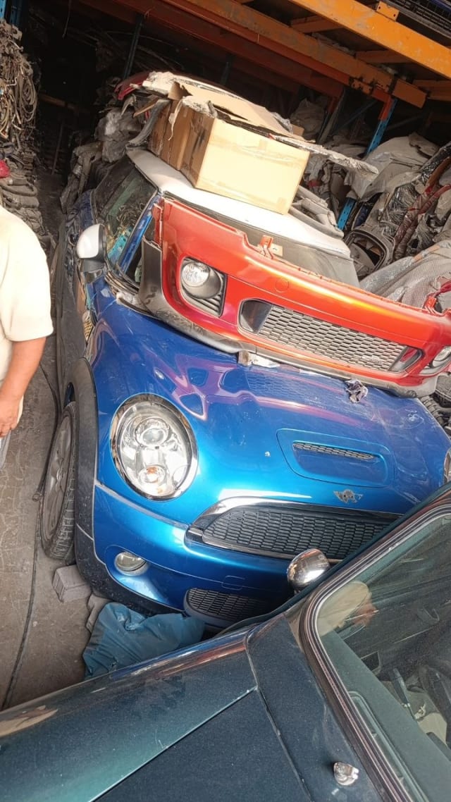 Blue MINI Cooper S front halfcut — bumper, hood, round headlights and grille, Sharjah market