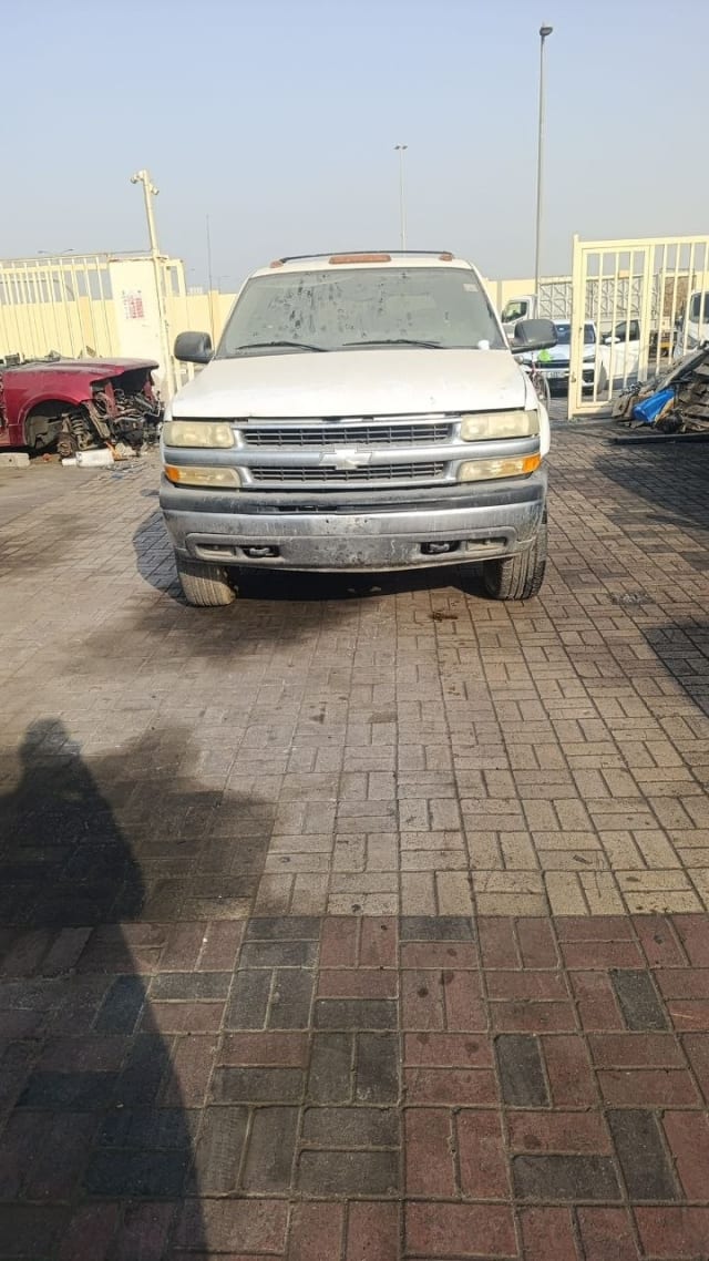 White Chevrolet Tahoe/Suburban SUV front — bumper, grille and headlights, Sharjah market