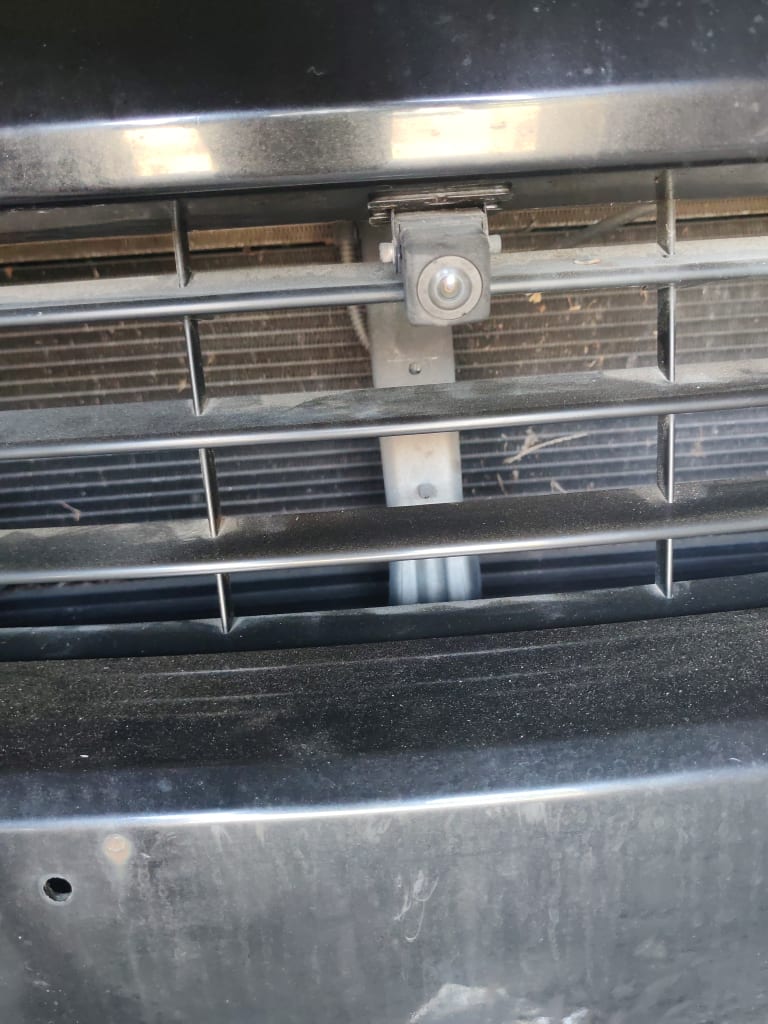 Nose cut + Hood Porsche Cayenne