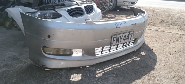 Bumper + Headlights Toyota Ipsum
