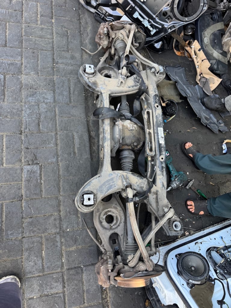 Suspension Mercedes-Benz W204