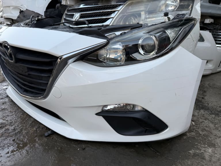 Nose cut + Engine Mazda Mazda3