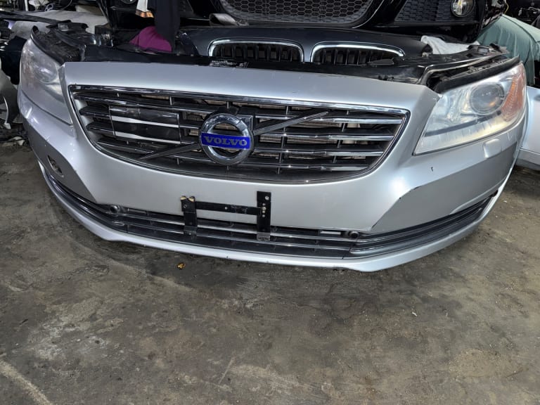 Nose cut Volvo S80