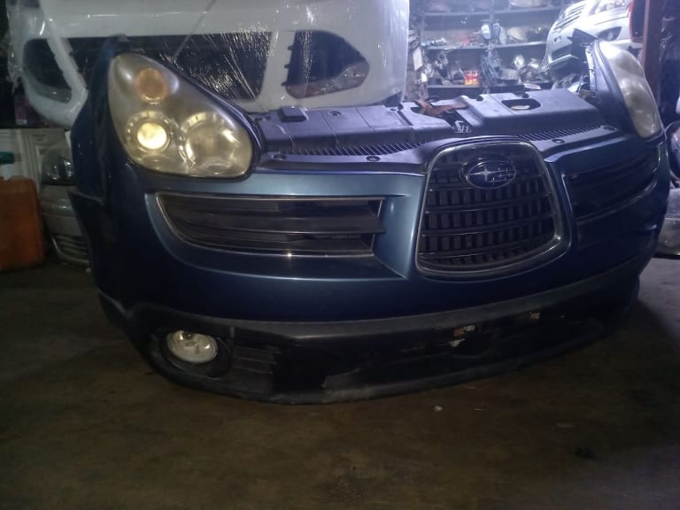 Nose cut + Tail lights Subaru Tribeca