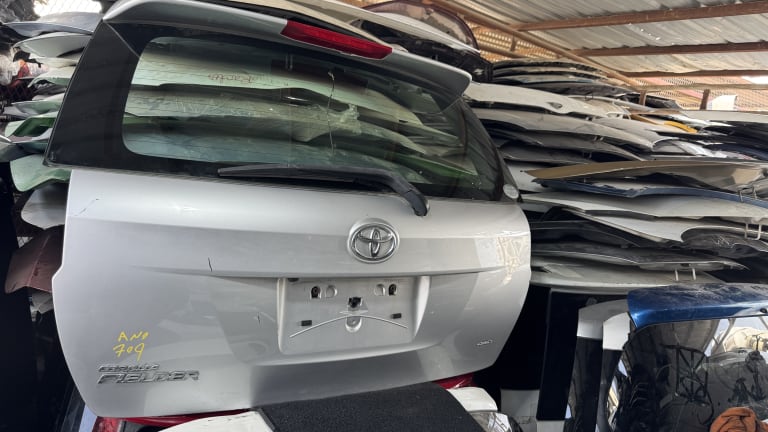 Trunk lid Toyota Corolla Axio