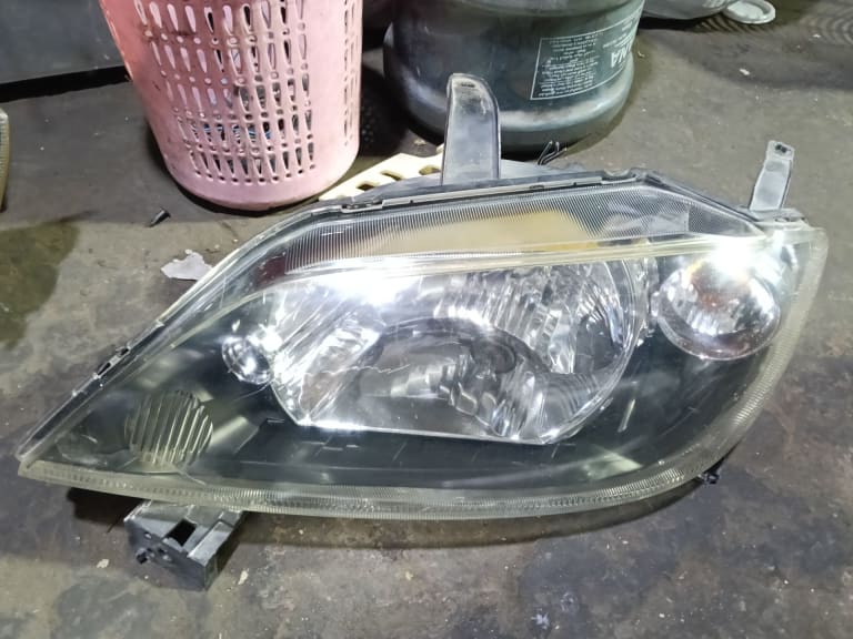 Headlights Mazda Demio