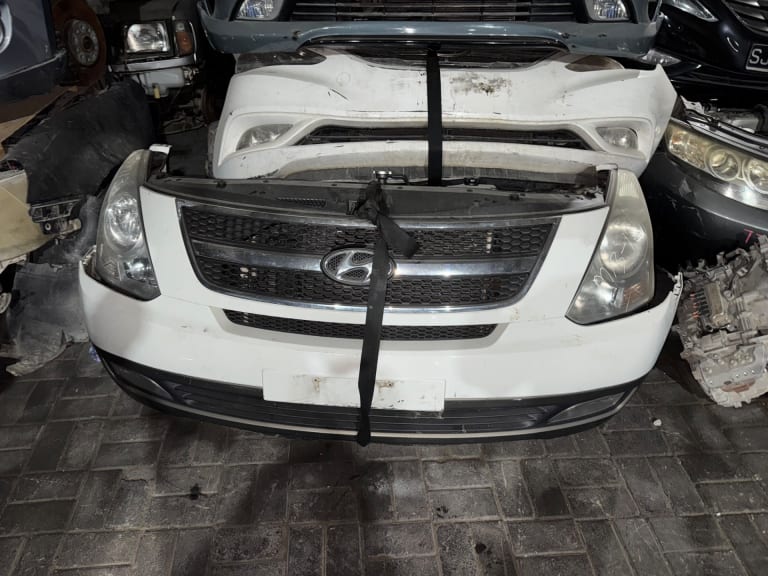 Nose cut Hyundai H1