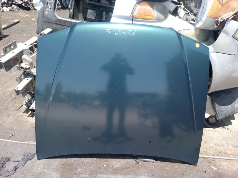 Hood Toyota Premio