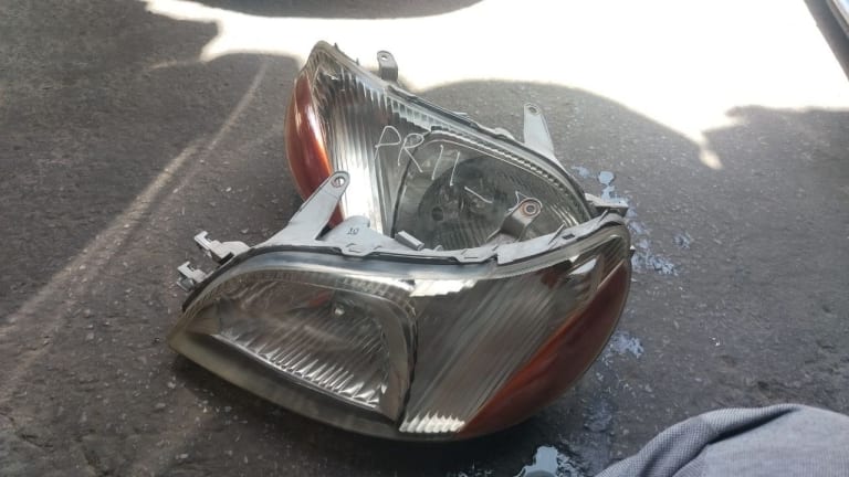 Headlights Toyota Platz