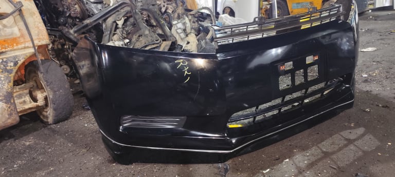 Bumper + Grille Honda Stepwgn
