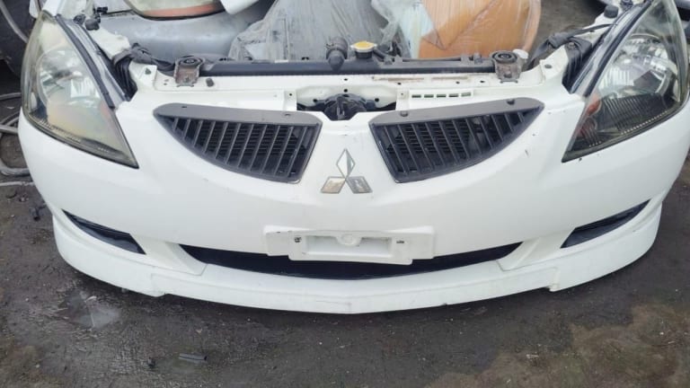 Nose cut Mitsubishi Lancer