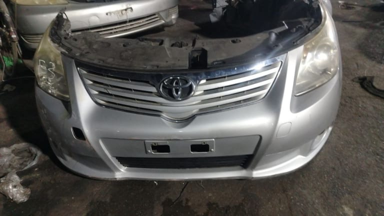 Nose cut Toyota Avensis