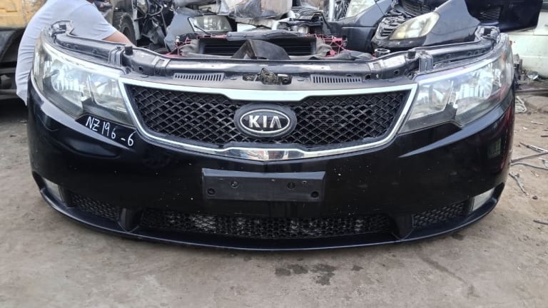 Nose cut Kia Cerato