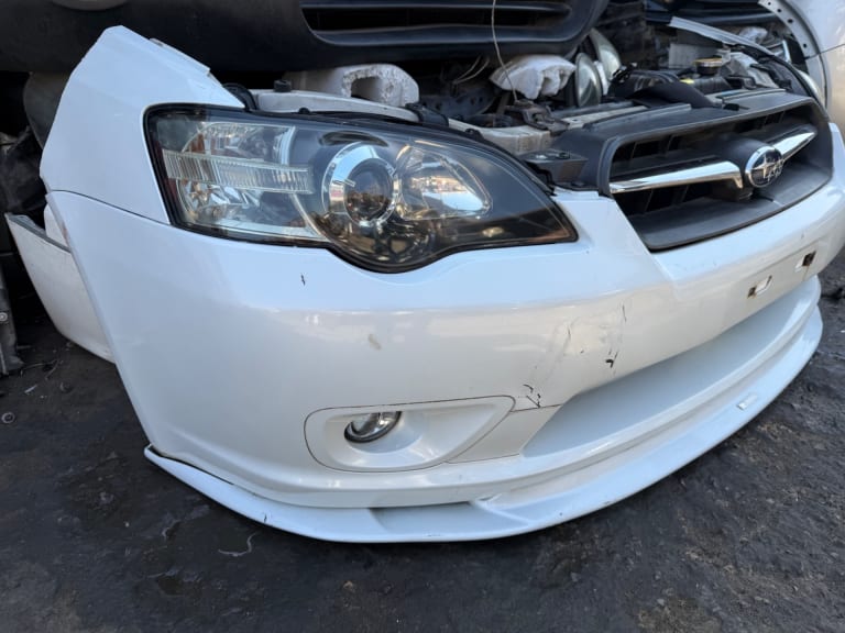 Nose cut Subaru Legacy