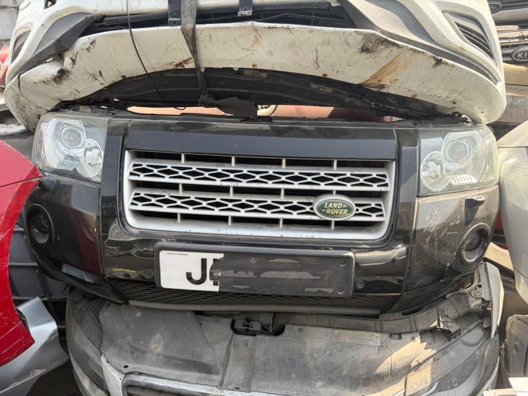 Nose cut Land Rover Freelander