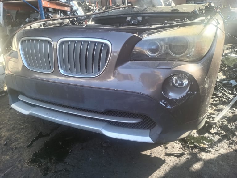 Nose cut BMW X1