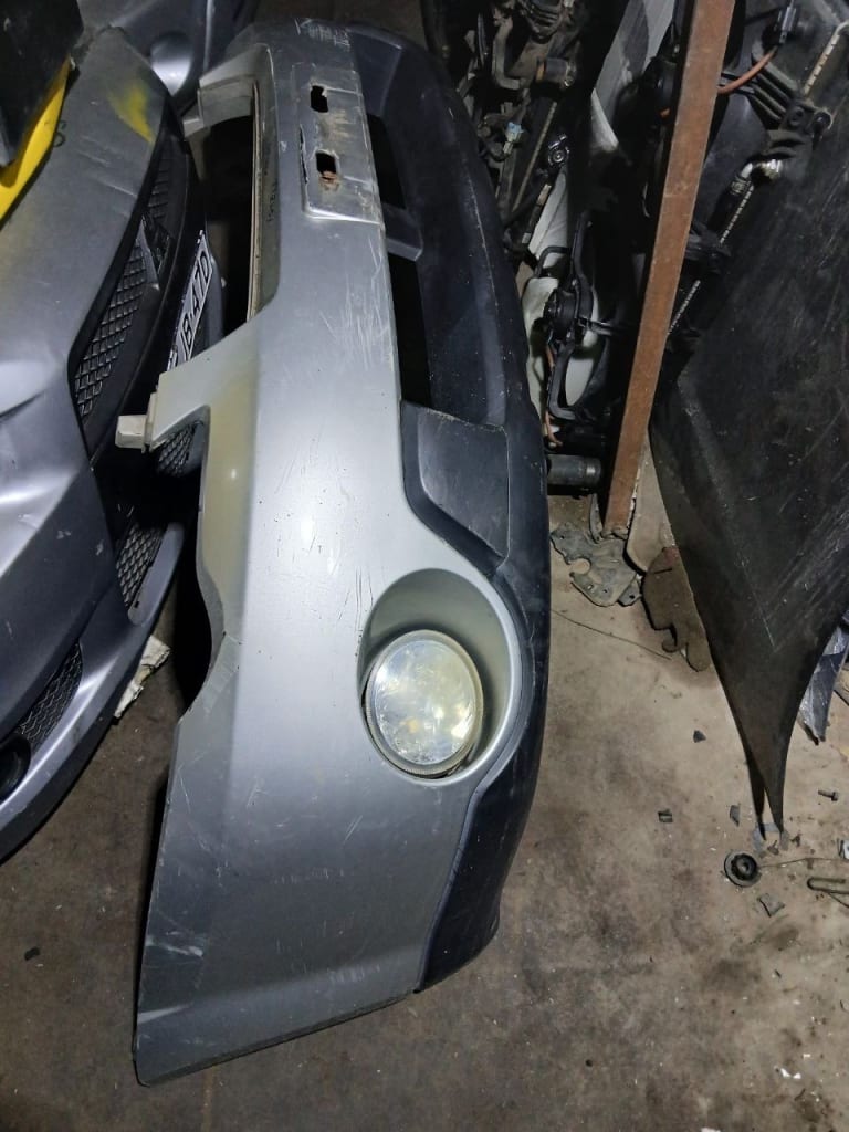 Bumper Subaru Legacy