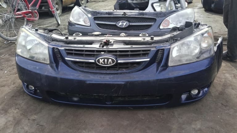 Nose cut Kia Cerato 641012F000