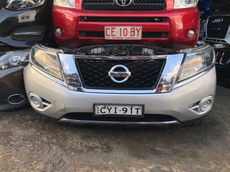 Nose cut Nissan Pathfinder