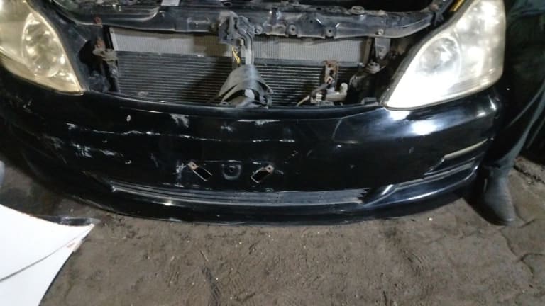Nose cut Toyota Ipsum