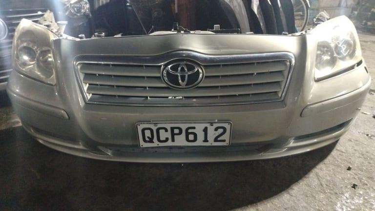 Nose cut Toyota Avensis