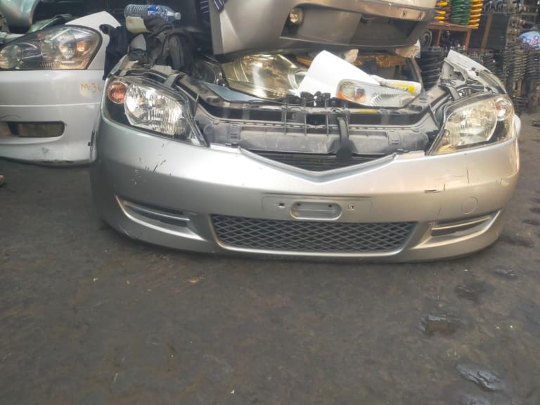 Nose cut Mazda Mazda2