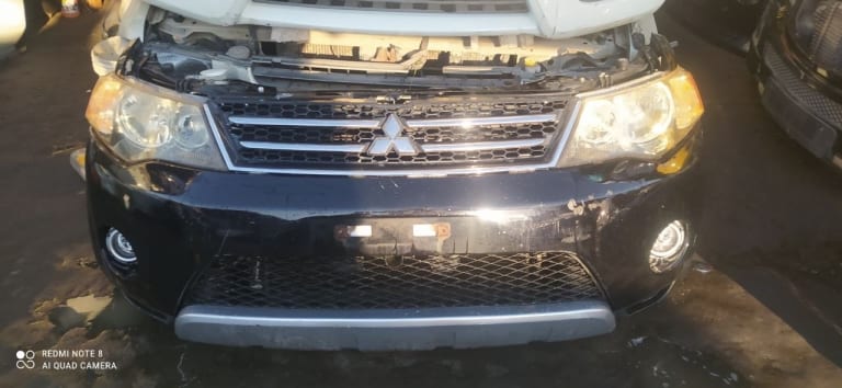 Nose cut Mitsubishi Outlander