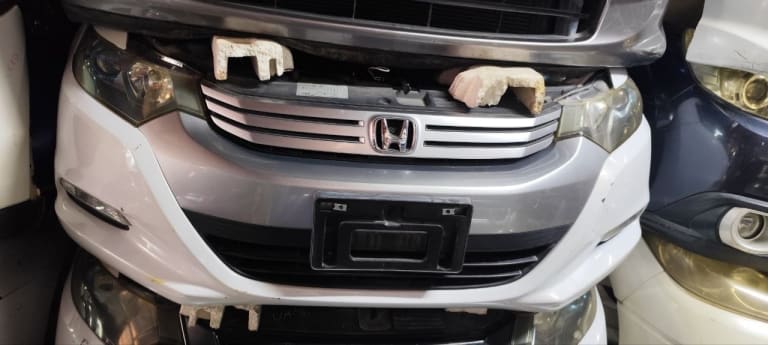 Bumper + Grille Honda Insight