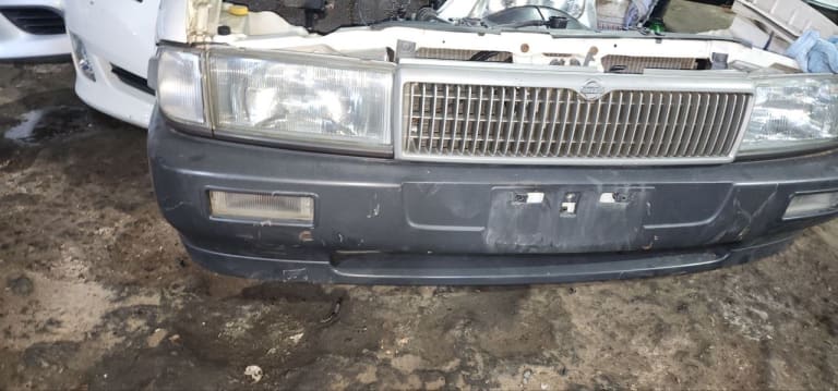 Nose cut Nissan