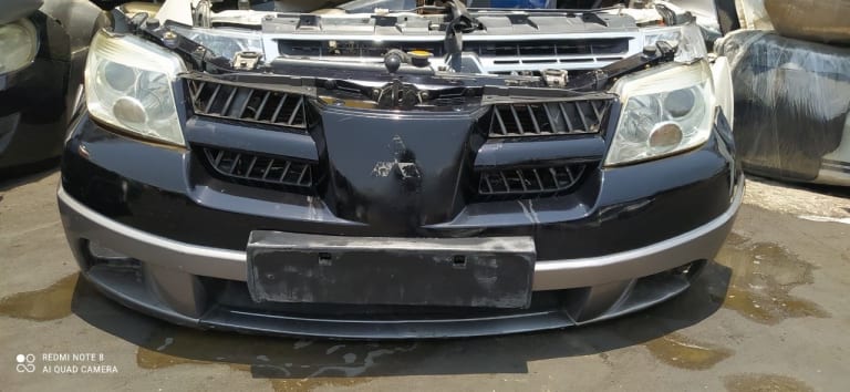 Nose cut Mitsubishi Outlander