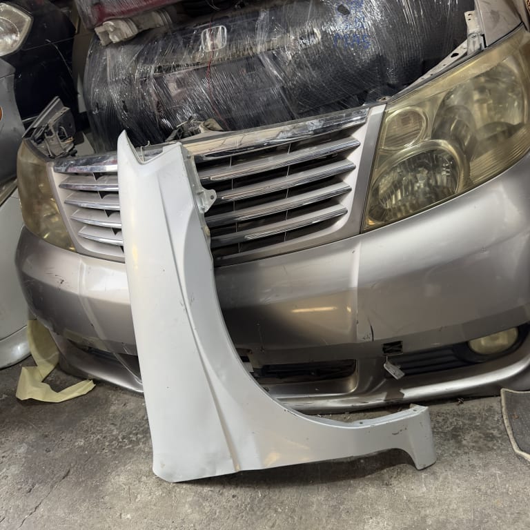 Fender Mazda Demio
