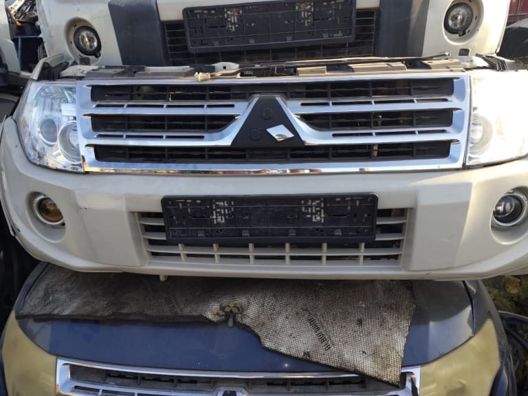 Nose cut Mitsubishi Pajero