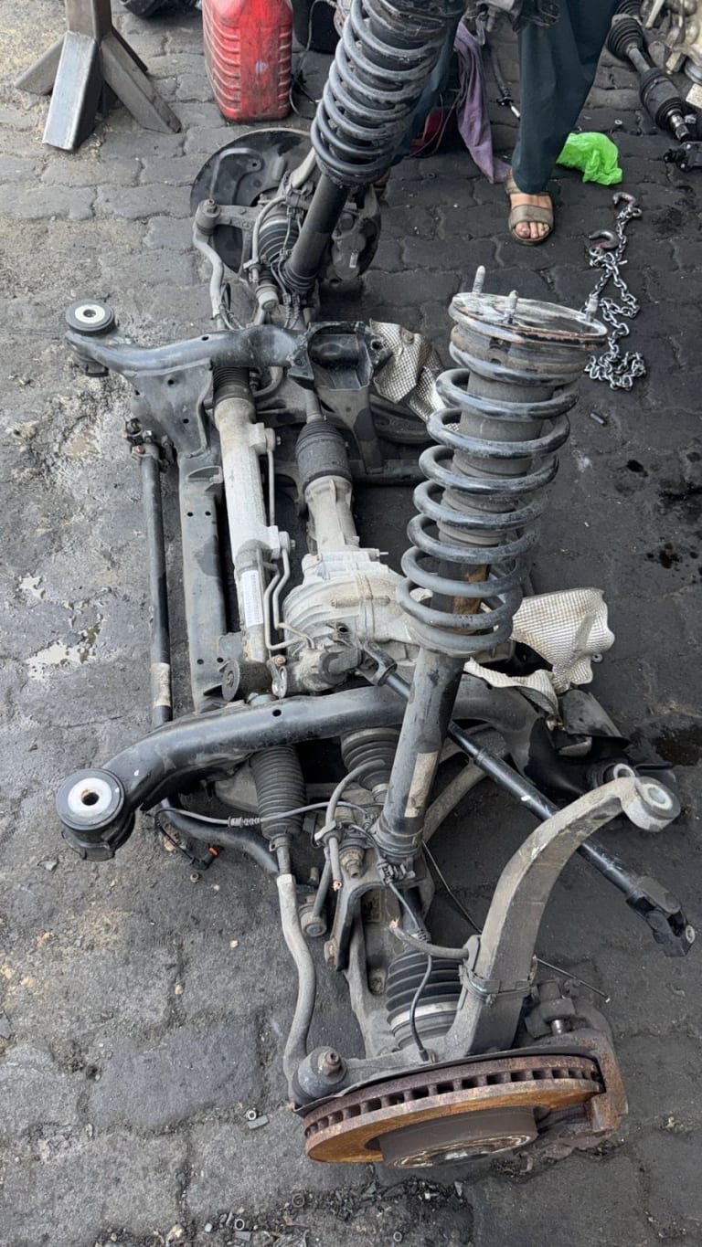 Suspension + Differential Mercedes-Benz ML164