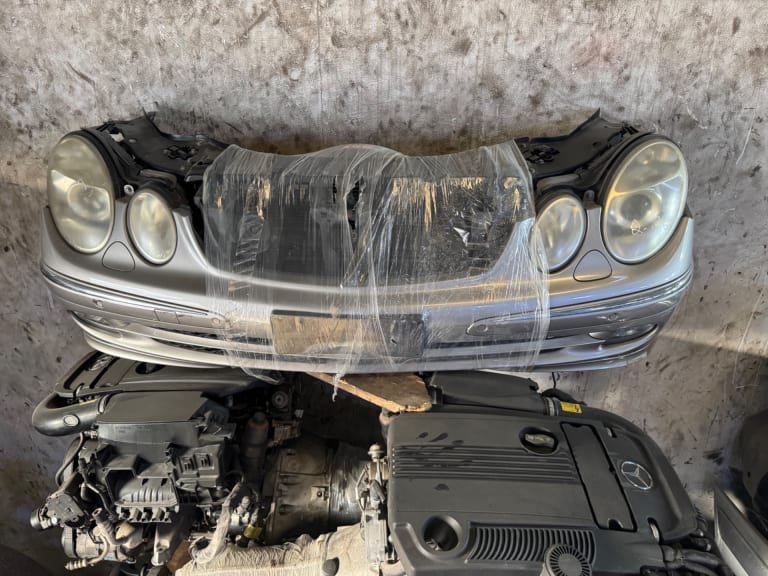Nose cut Mercedes-Benz E-Class