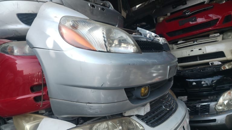 Nose cut Toyota Platz