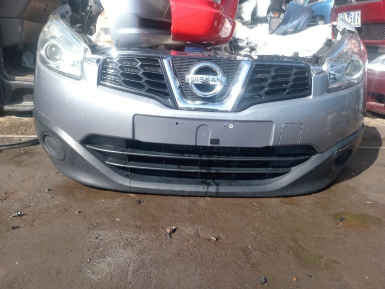 Nose cut Nissan Qashqai+2