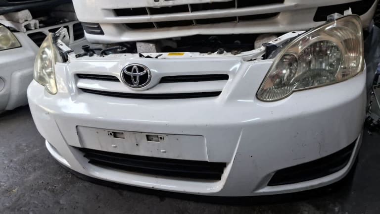 Nose cut Toyota Corolla Runx
