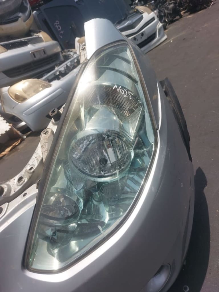 Bumper + Headlights Toyota Caldina used in Sharjah — photo 10