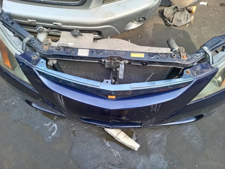 Nose cut Toyota WiLL VS