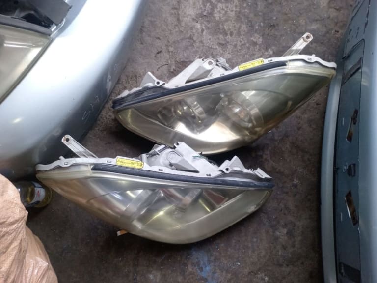 Headlights Toyota Caldina