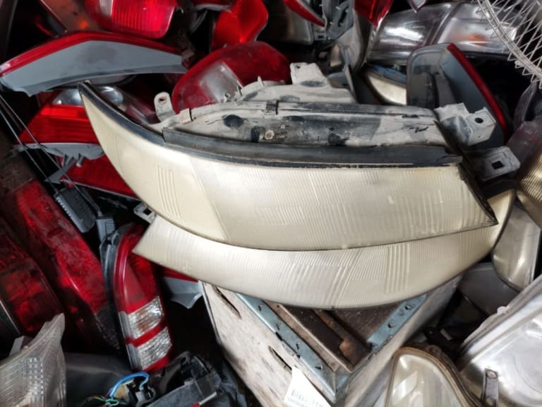Headlights Toyota used in Sharjah — photo 8