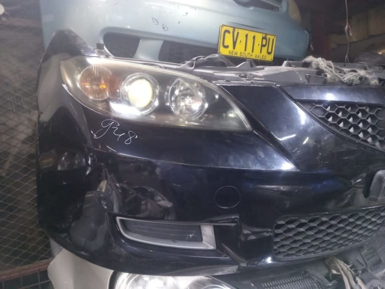 Nose cut Mazda Mazda3 used in Sharjah — photo 2